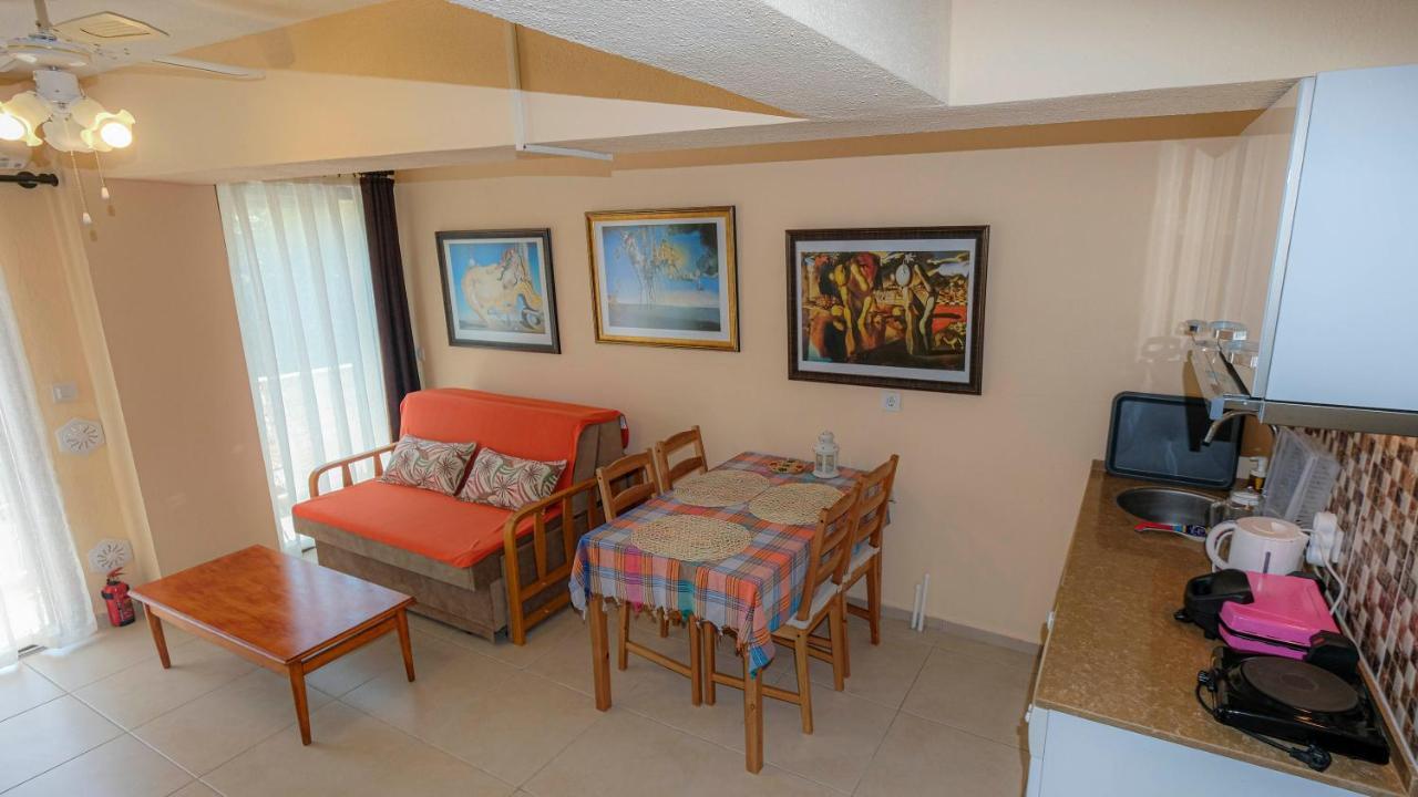 Teras Butik Apart Karaburun  Buitenkant foto
