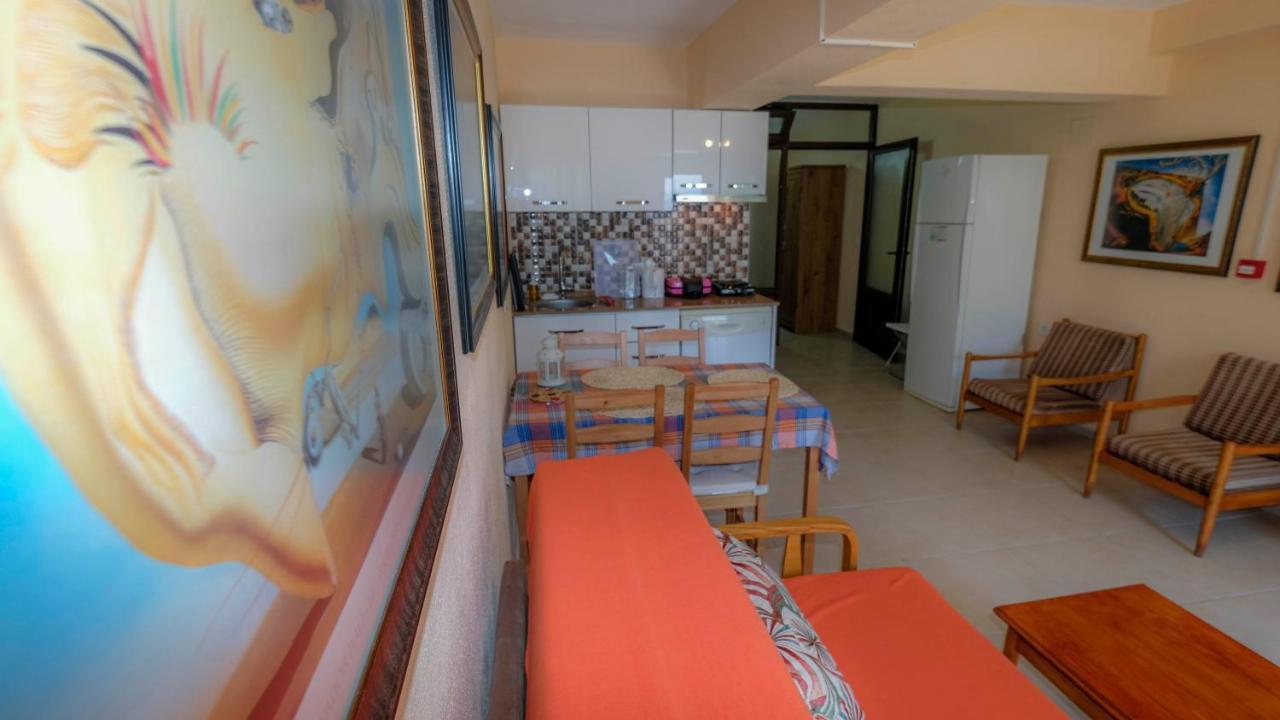 Teras Butik Apart Karaburun  Buitenkant foto