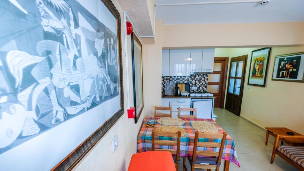 Teras Butik Apart Karaburun  Buitenkant foto