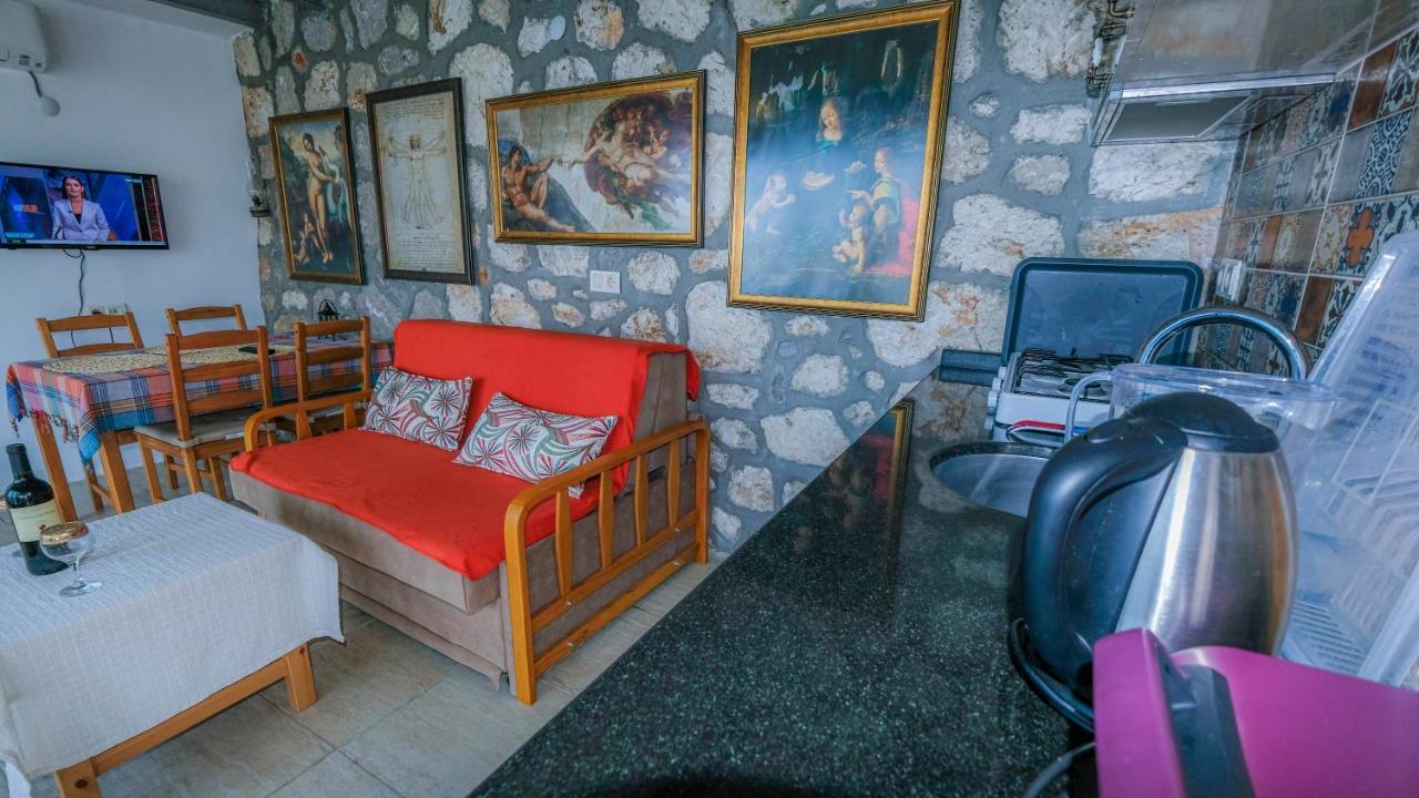 Teras Butik Apart Karaburun  Buitenkant foto