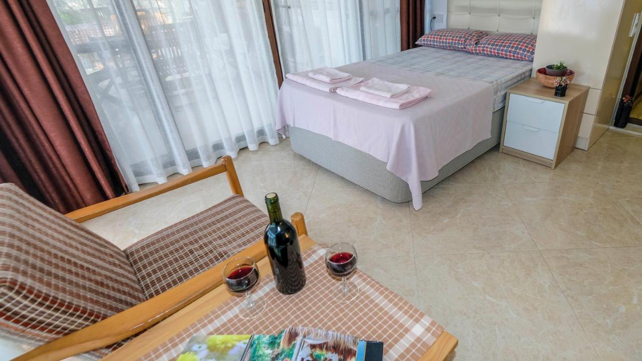 Teras Butik Apart Karaburun  Buitenkant foto