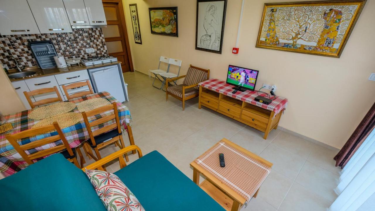 Teras Butik Apart Karaburun  Buitenkant foto