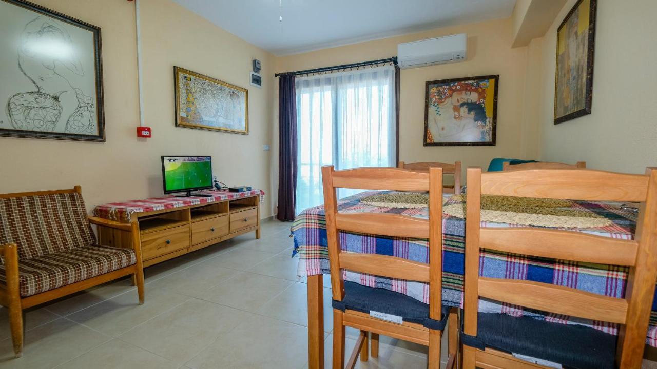 Teras Butik Apart Karaburun  Buitenkant foto