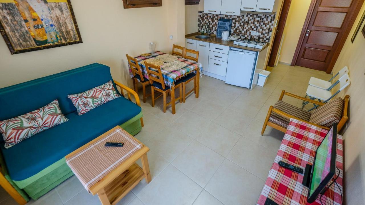 Teras Butik Apart Karaburun  Buitenkant foto